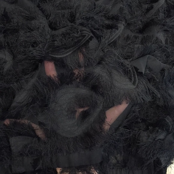 ✨ NWOT Stylish Cropped Black Long Sleeve Top ✨ - Picture 3 of 6